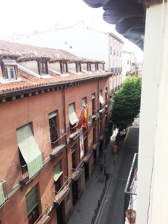 Olmorooms Madrid Bagian luar foto